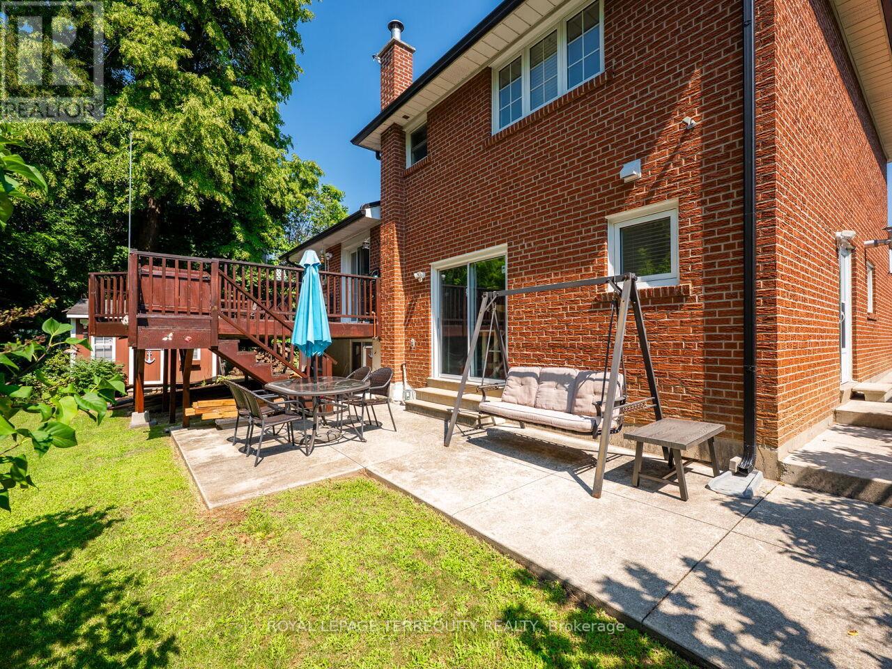 21 Pylon Place, Toronto (Elms-Old Rexdale), Ontario  M9W 2P3 - Photo 24 - W12350569