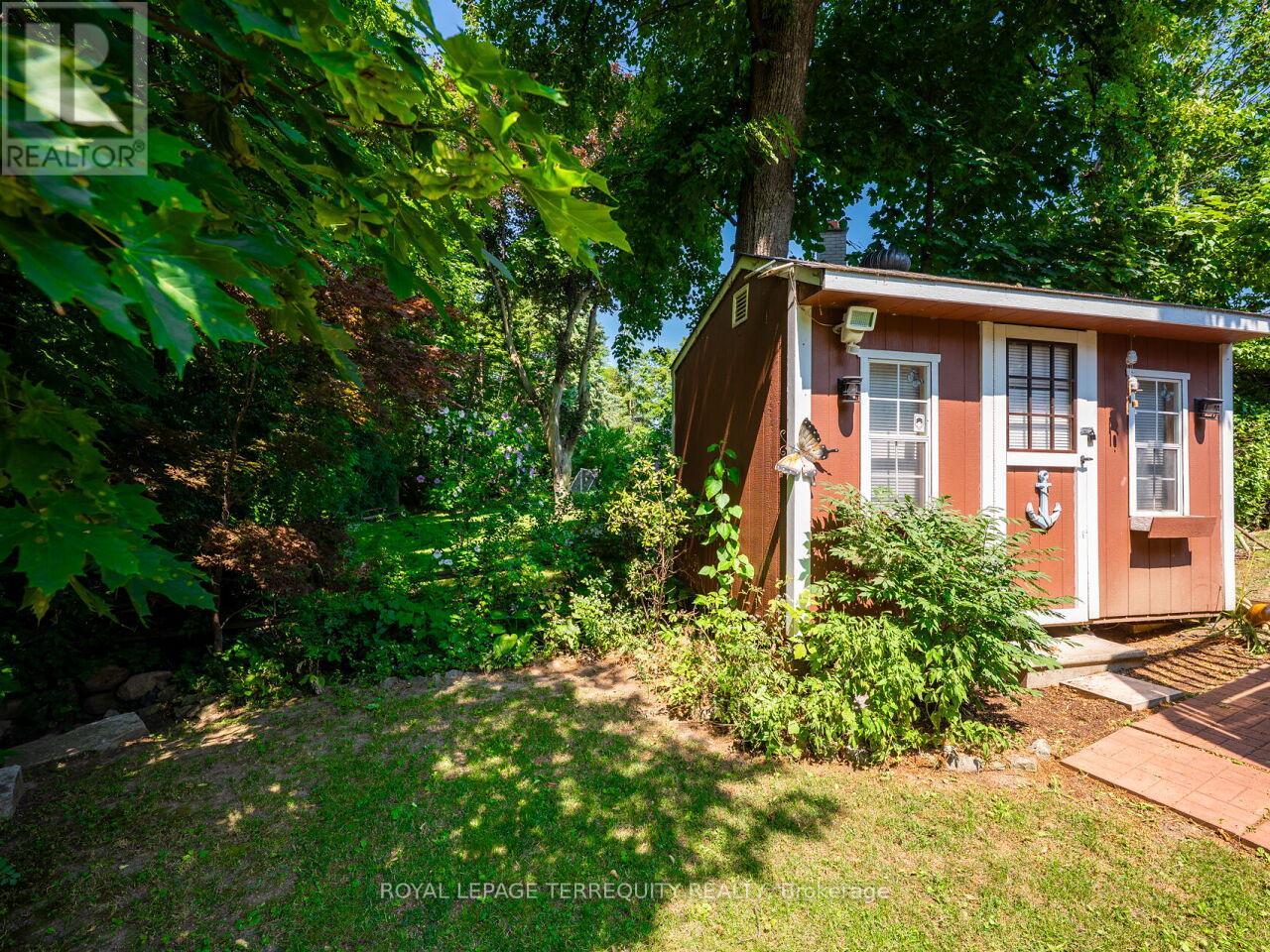 21 Pylon Place, Toronto (Elms-Old Rexdale), Ontario  M9W 2P3 - Photo 30 - W12350569