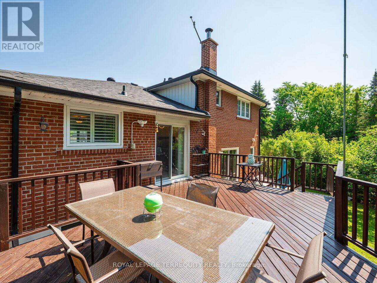 21 Pylon Place, Toronto (Elms-Old Rexdale), Ontario  M9W 2P3 - Photo 36 - W12350569