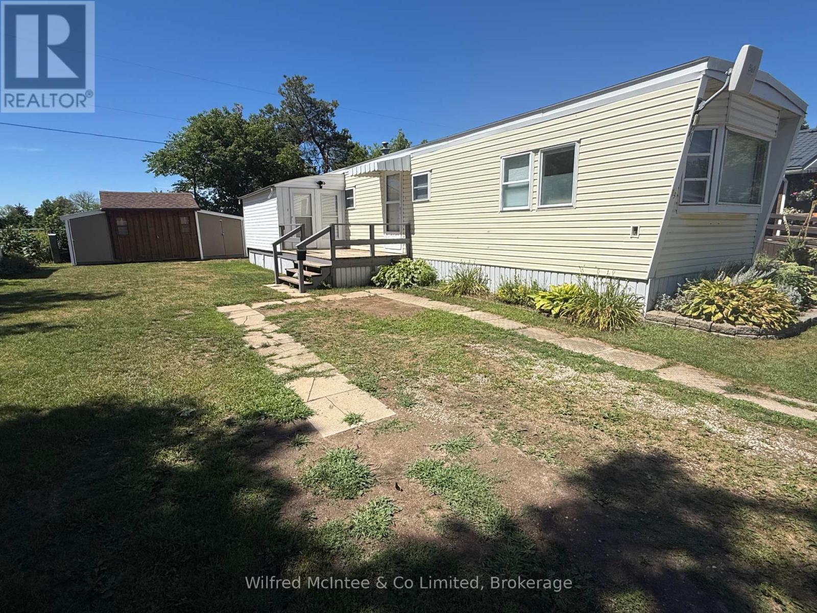 19 BLUEJAY CRESCENT, Brockton, Ontario