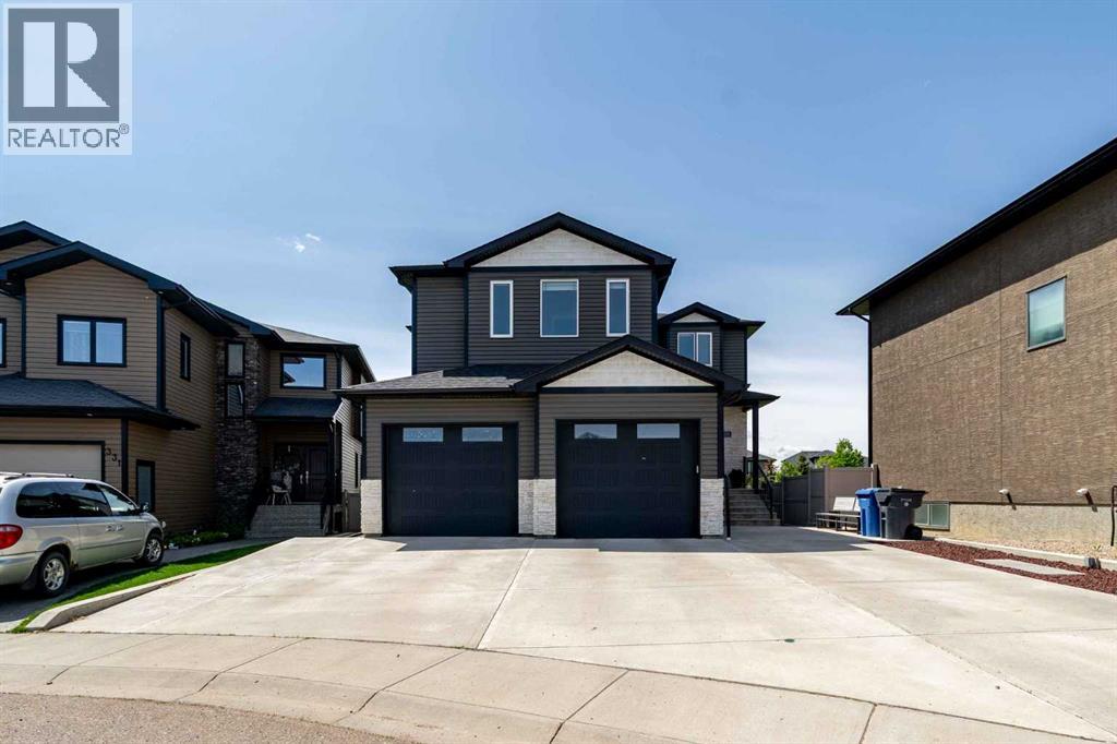Property at 335 Ranchview Place NE image 3