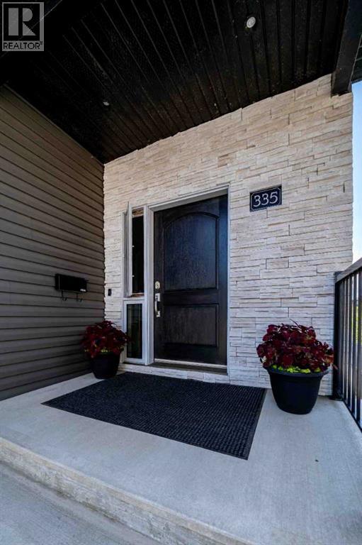 Property at 335 Ranchview Place NE image 5