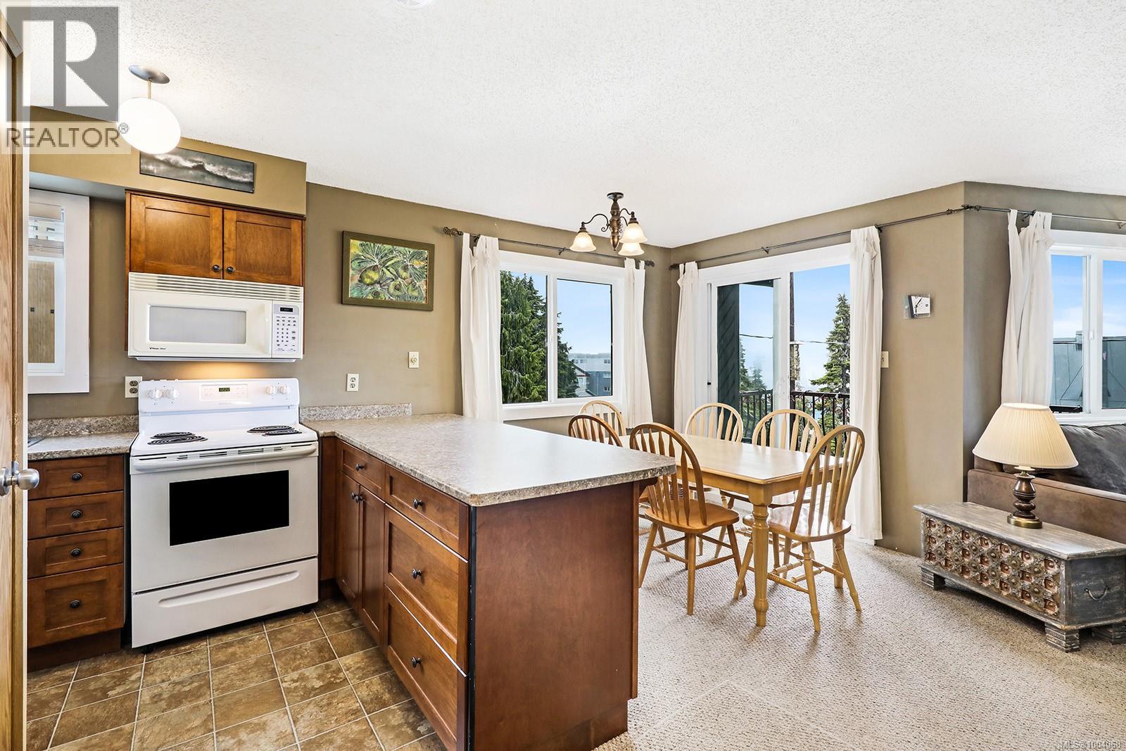 5 736 ALBERT EDWARD Pl, Courtenay, British Columbia