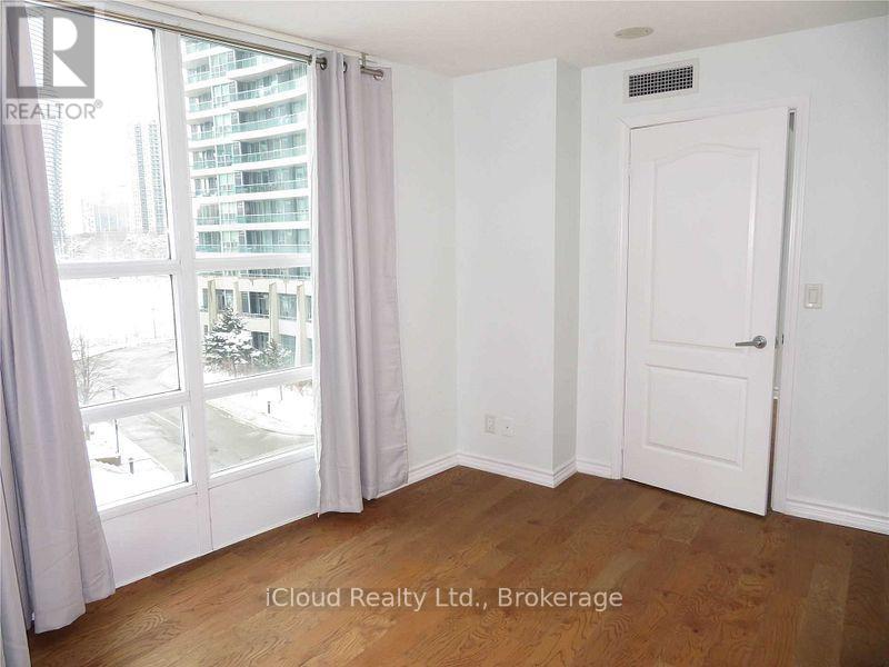 406 - 33 Elm Drive, Mississauga, Ontario  L5B 4M2 - Photo 19 - W12064261