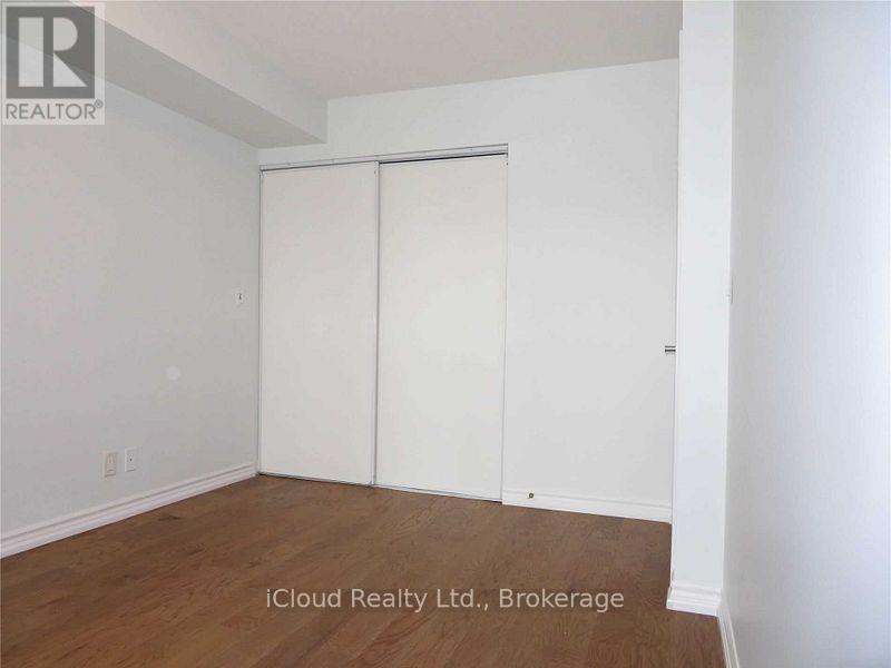406 - 33 Elm Drive, Mississauga, Ontario  L5B 4M2 - Photo 23 - W12064261