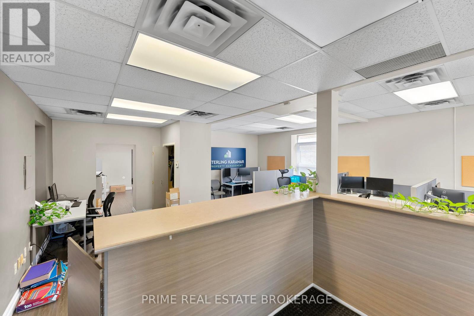 580 Waterloo Street E, London East, Ontario  N6B 2P9 - Photo 6 - X12350659