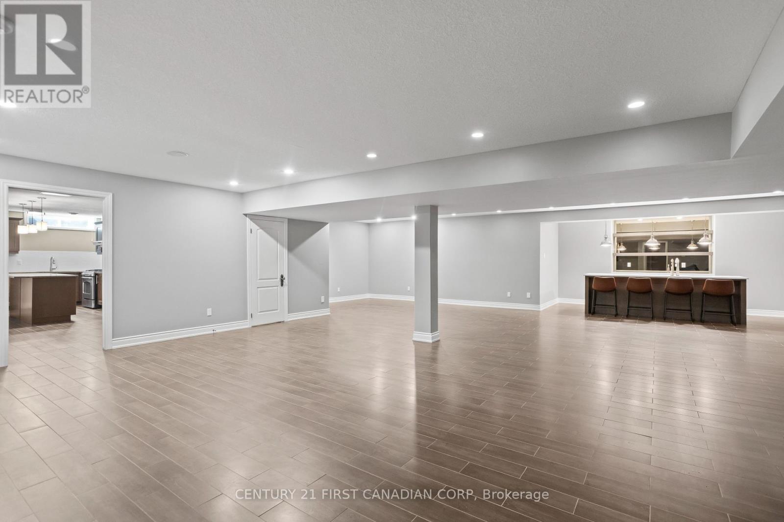 547 Crestwood Drive, London South, Ontario  N6K 1Y1 - Photo 31 - X12350721