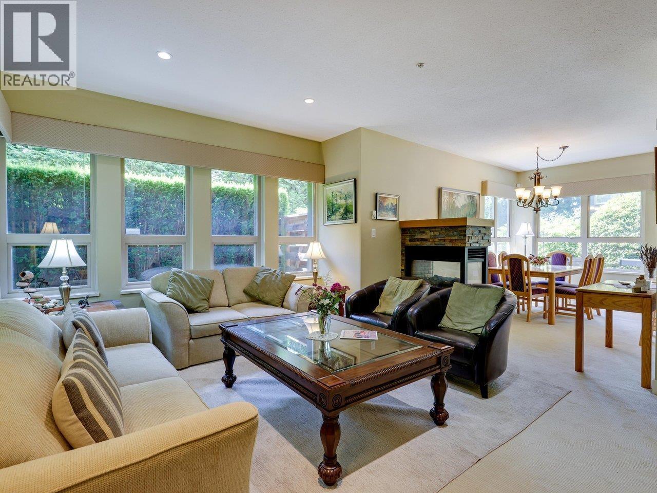 Property at 177 W QUEENS ROAD image 3