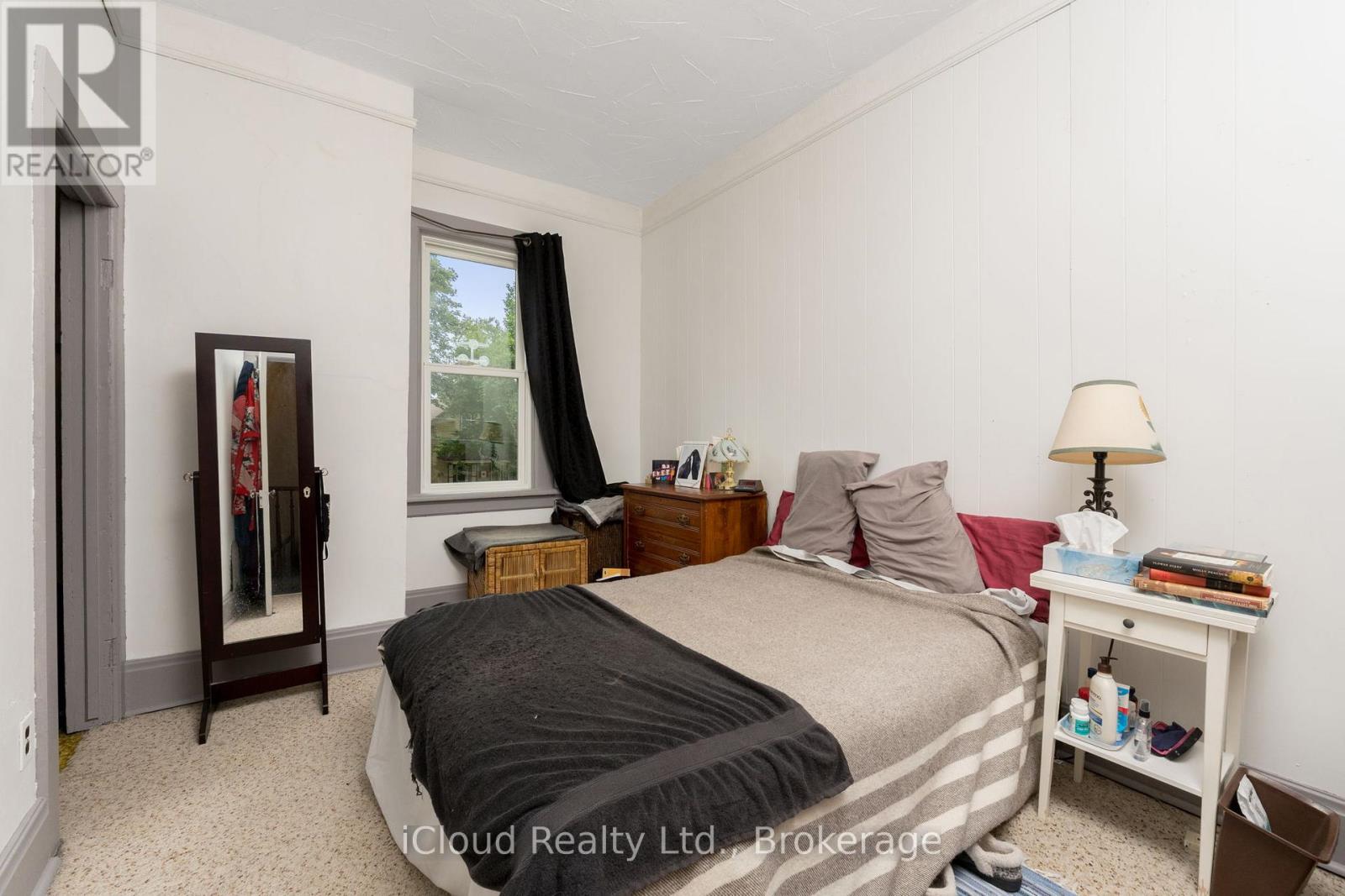 14 Young Street W, Waterloo, Ontario  N2L 2Y8 - Photo 26 - X12291064