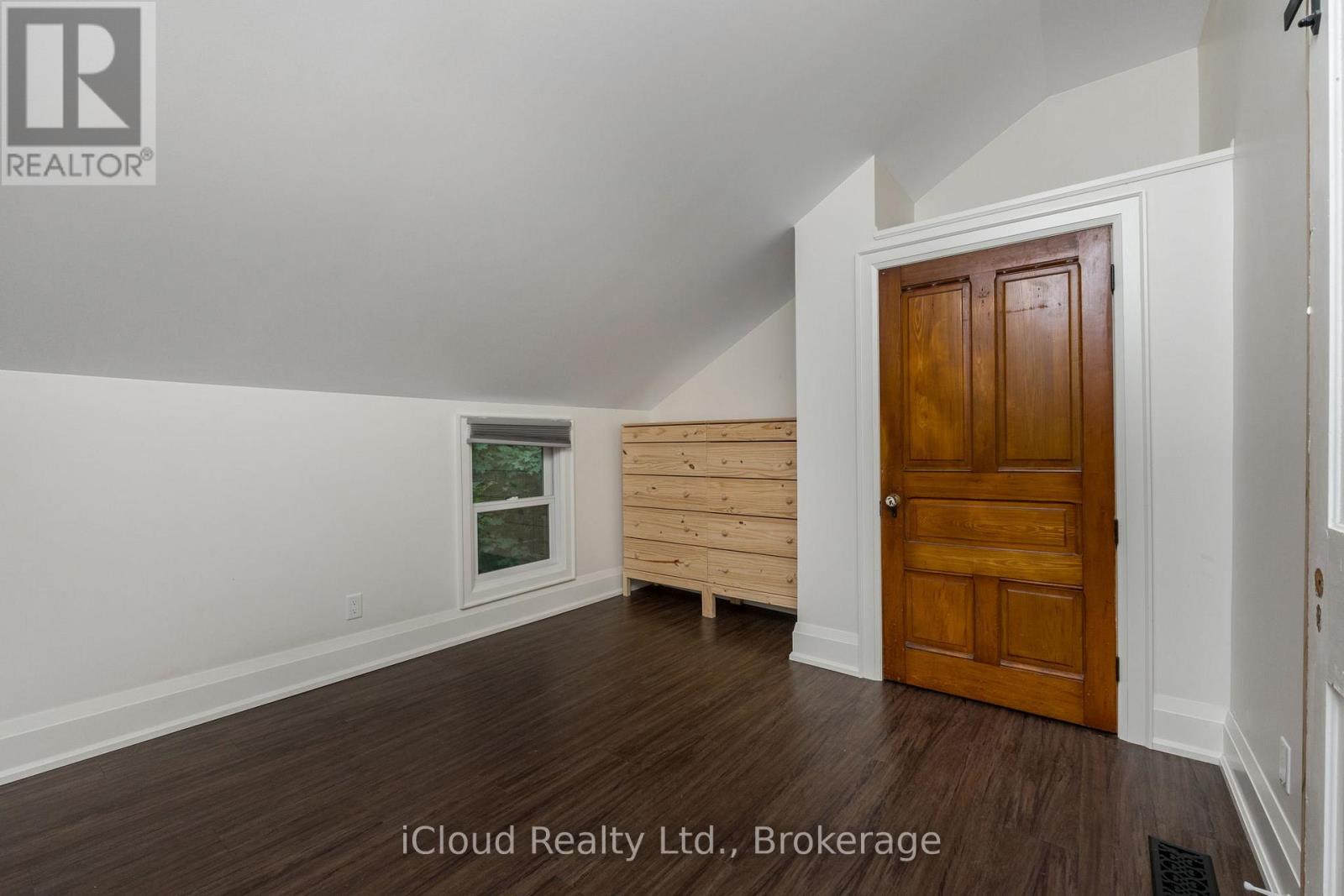 14 Young Street W, Waterloo, Ontario  N2L 2Y8 - Photo 36 - X12291064