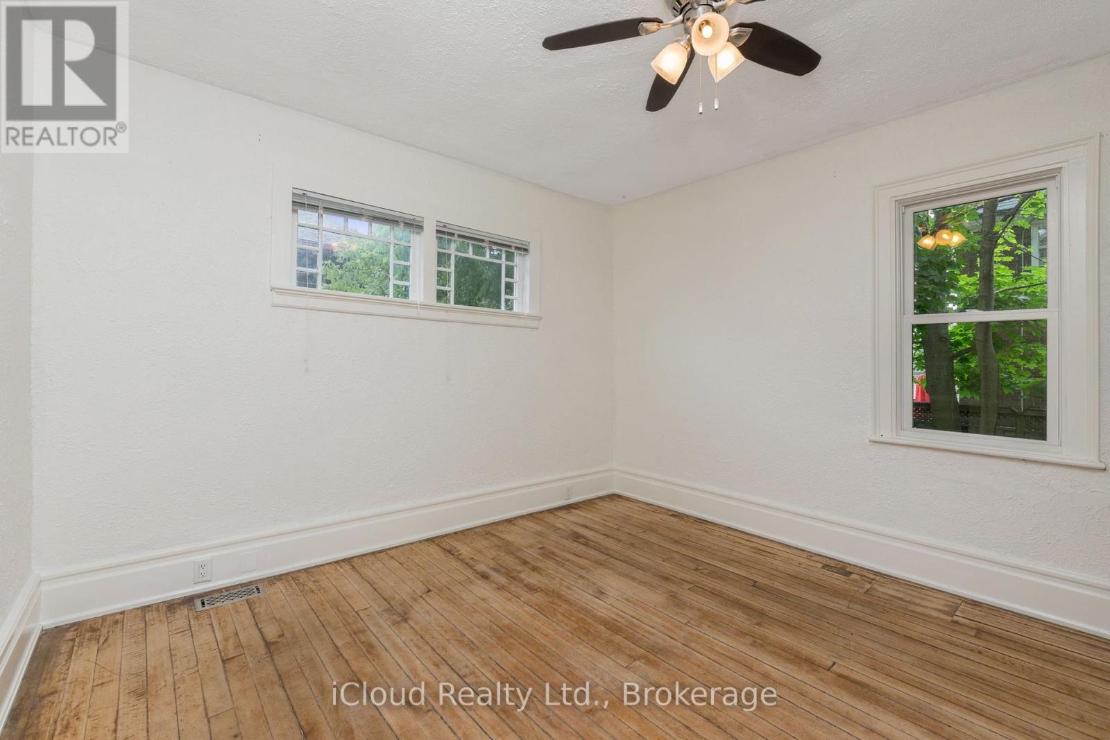14 Young Street W, Waterloo, Ontario  N2L 2Y8 - Photo 42 - X12291064