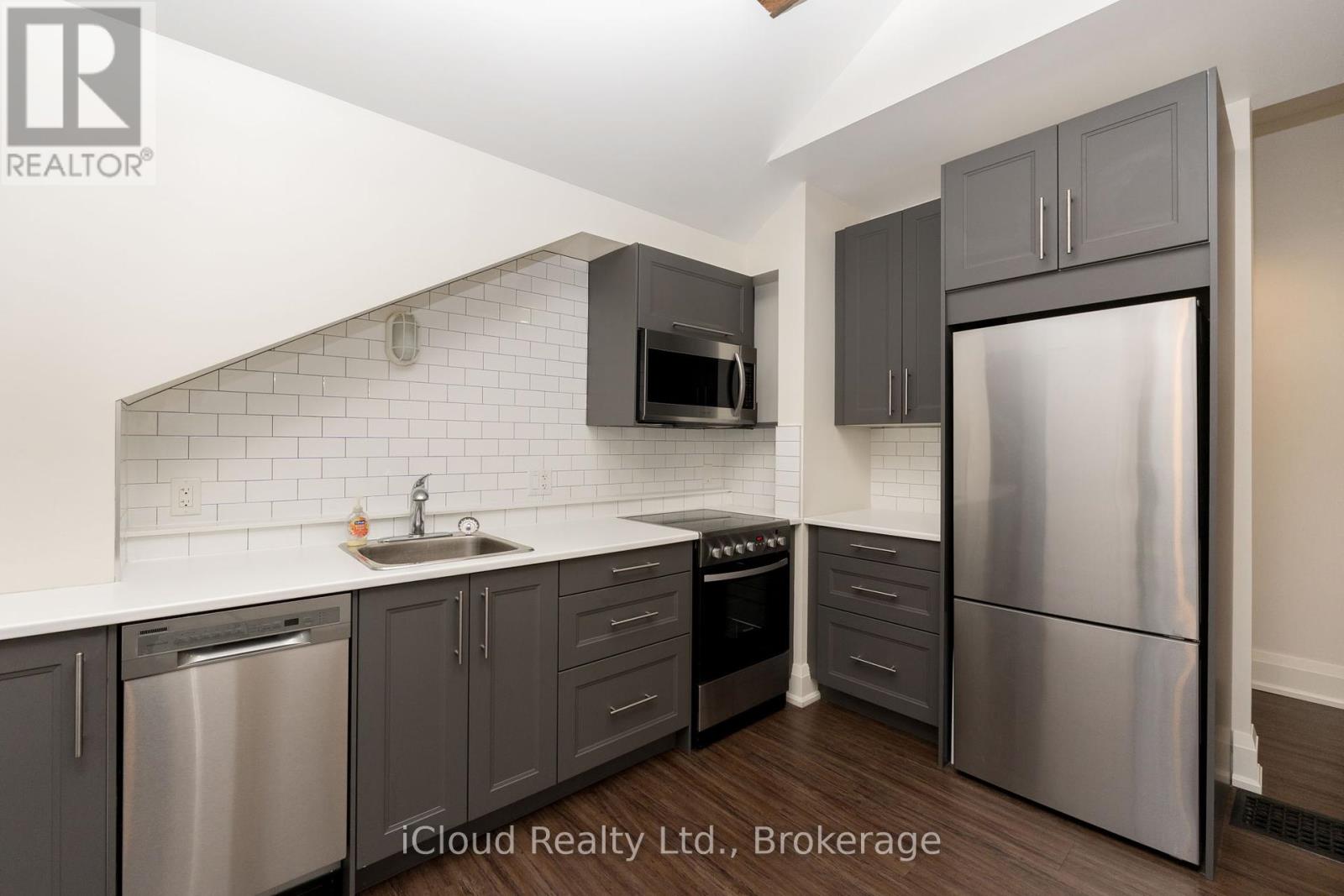 14 Young Street W, Waterloo, Ontario  N2L 2Y8 - Photo 33 - X12291064