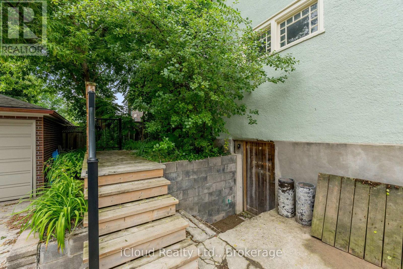 14 Young Street W, Waterloo, Ontario  N2L 2Y8 - Photo 6 - X12291064