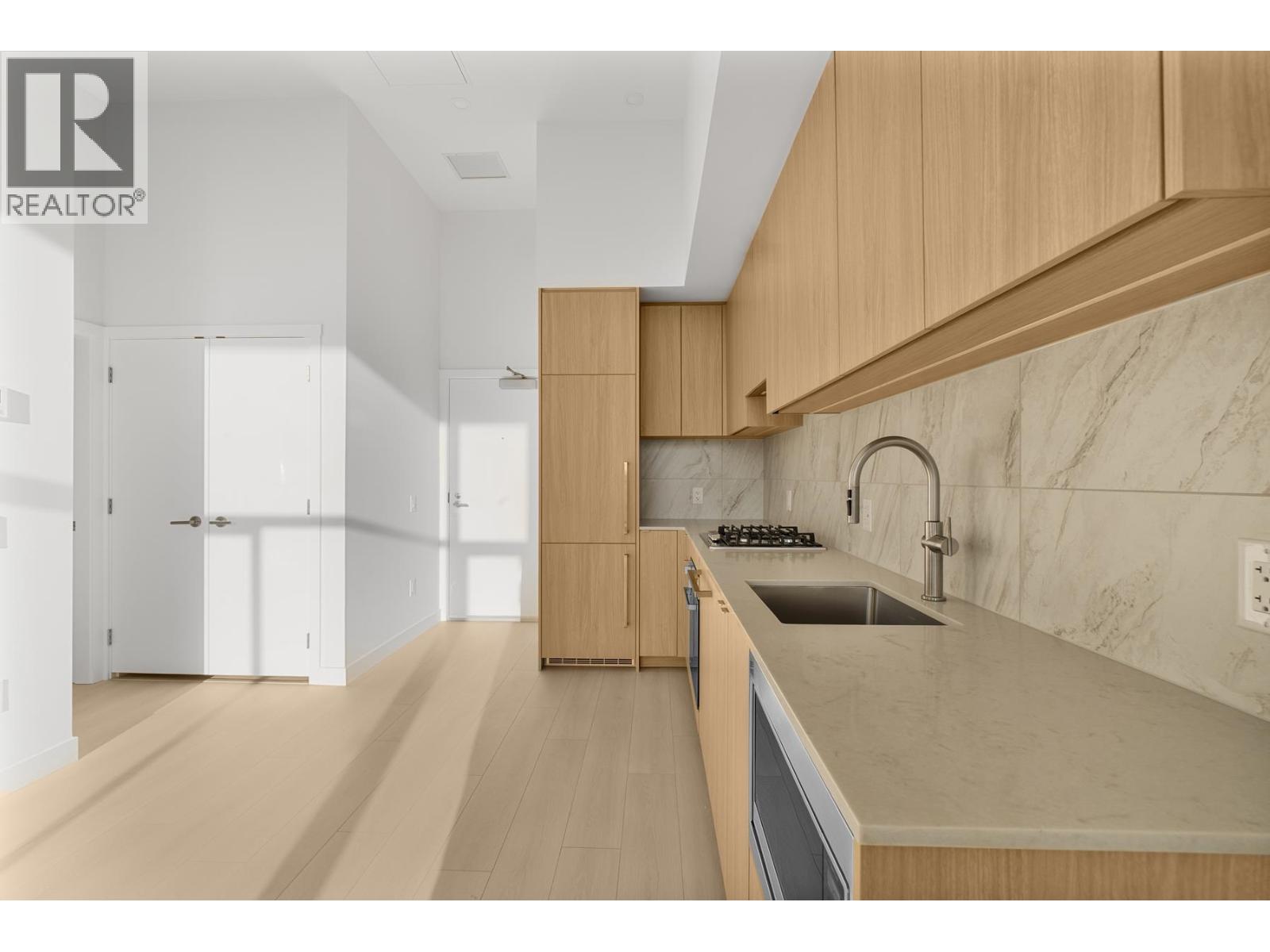 2804 626 Claremont Street, Coquitlam, British Columbia  V3J 0T1 - Photo 6 - R3037730