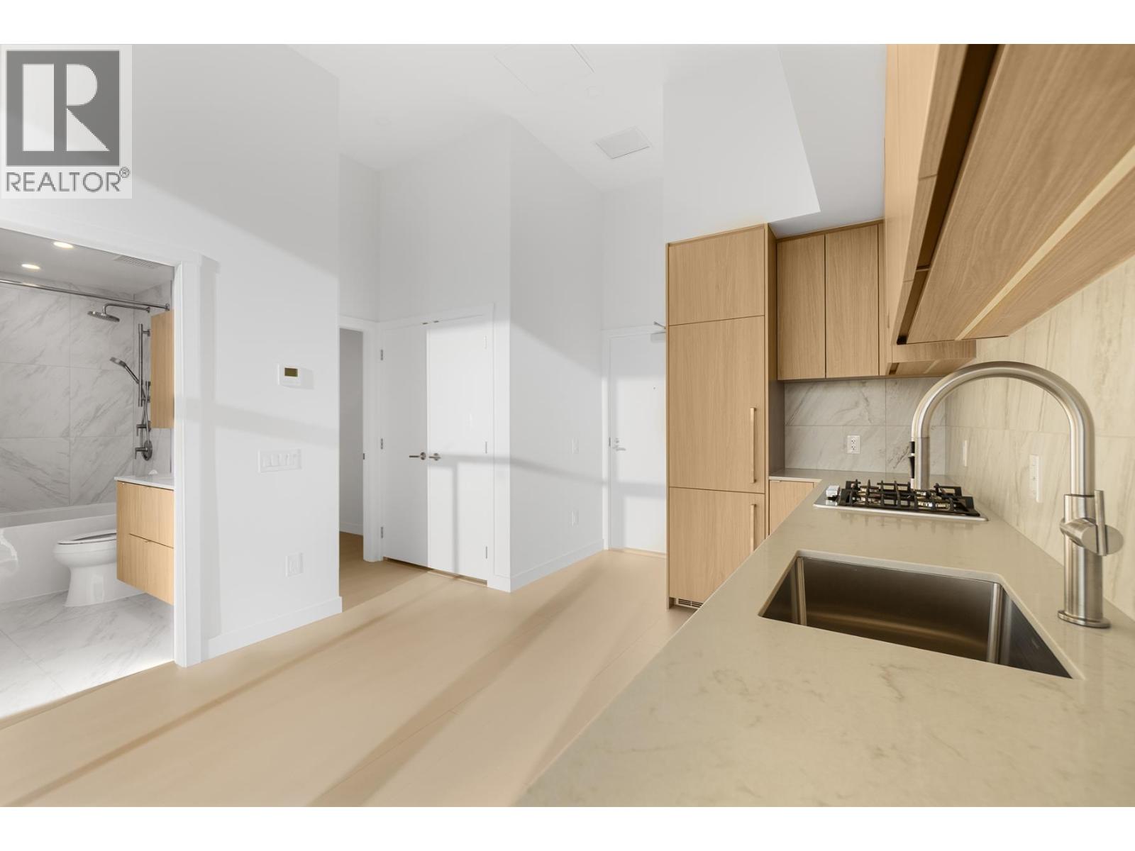 2804 626 Claremont Street, Coquitlam, British Columbia  V3J 0T1 - Photo 5 - R3037730