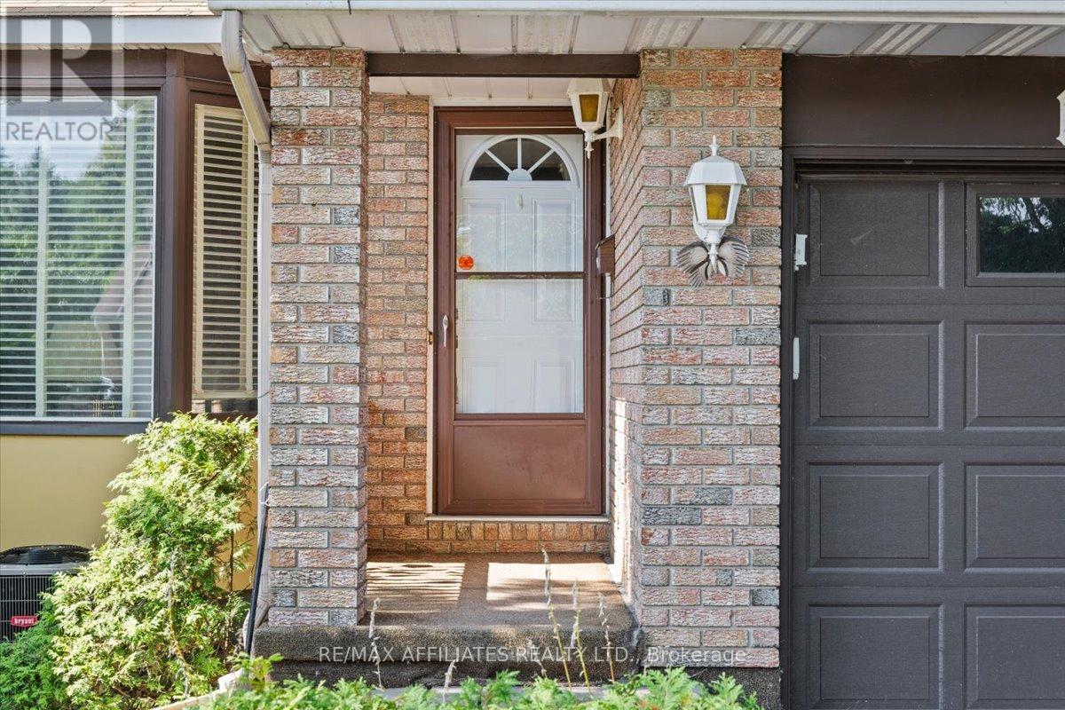 Property at 1080 ST LUCIA PLACE image 2