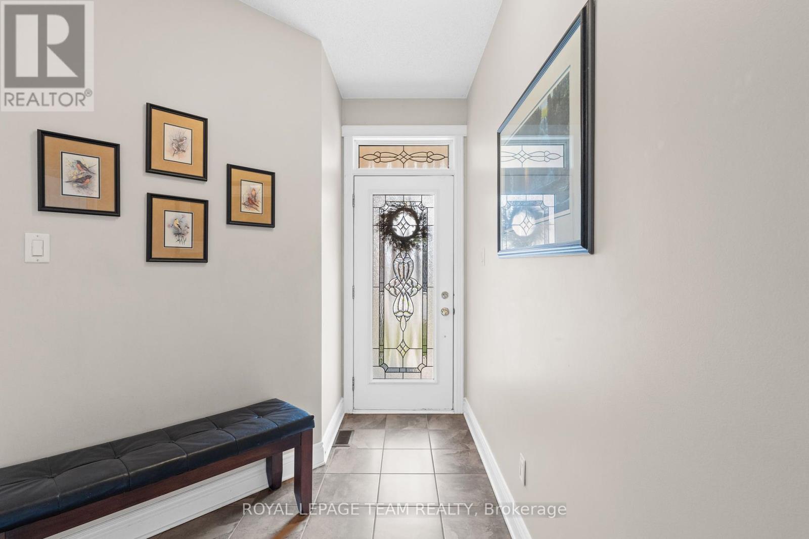 920 Burwash Landing Bay, Ottawa, Ontario  K2W 0C8 - Photo 3 - X12350773