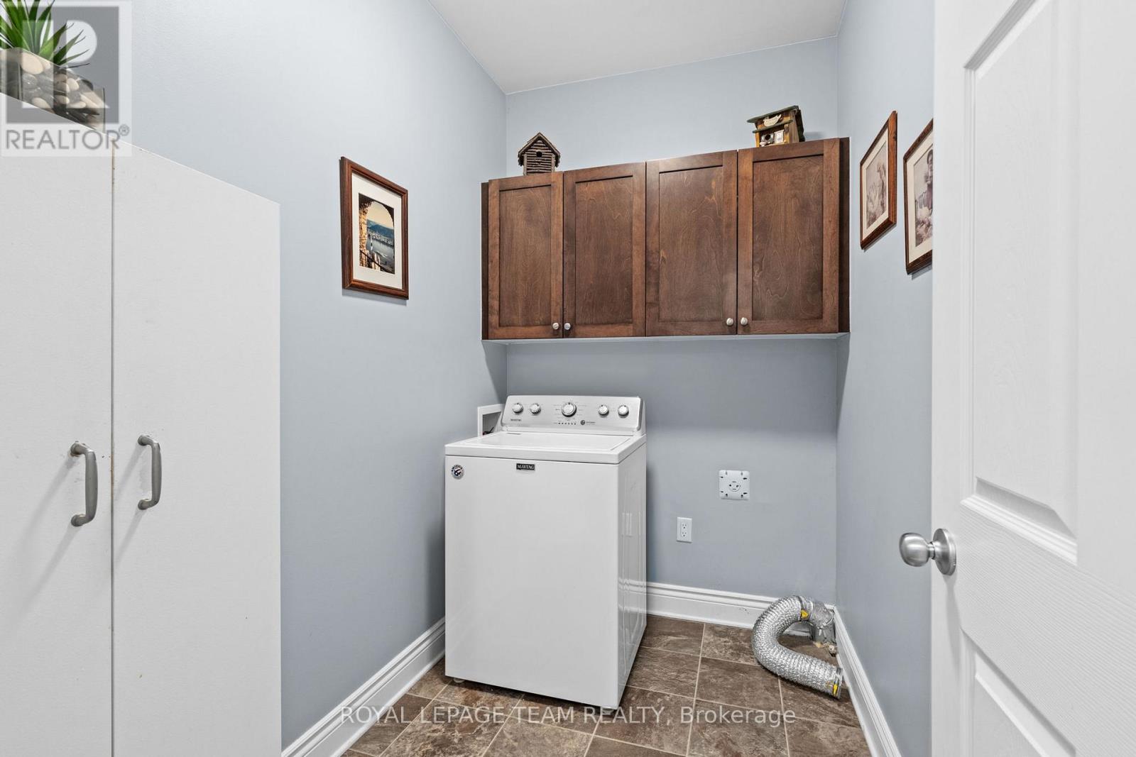 920 Burwash Landing Bay, Ottawa, Ontario  K2W 0C8 - Photo 6 - X12350773