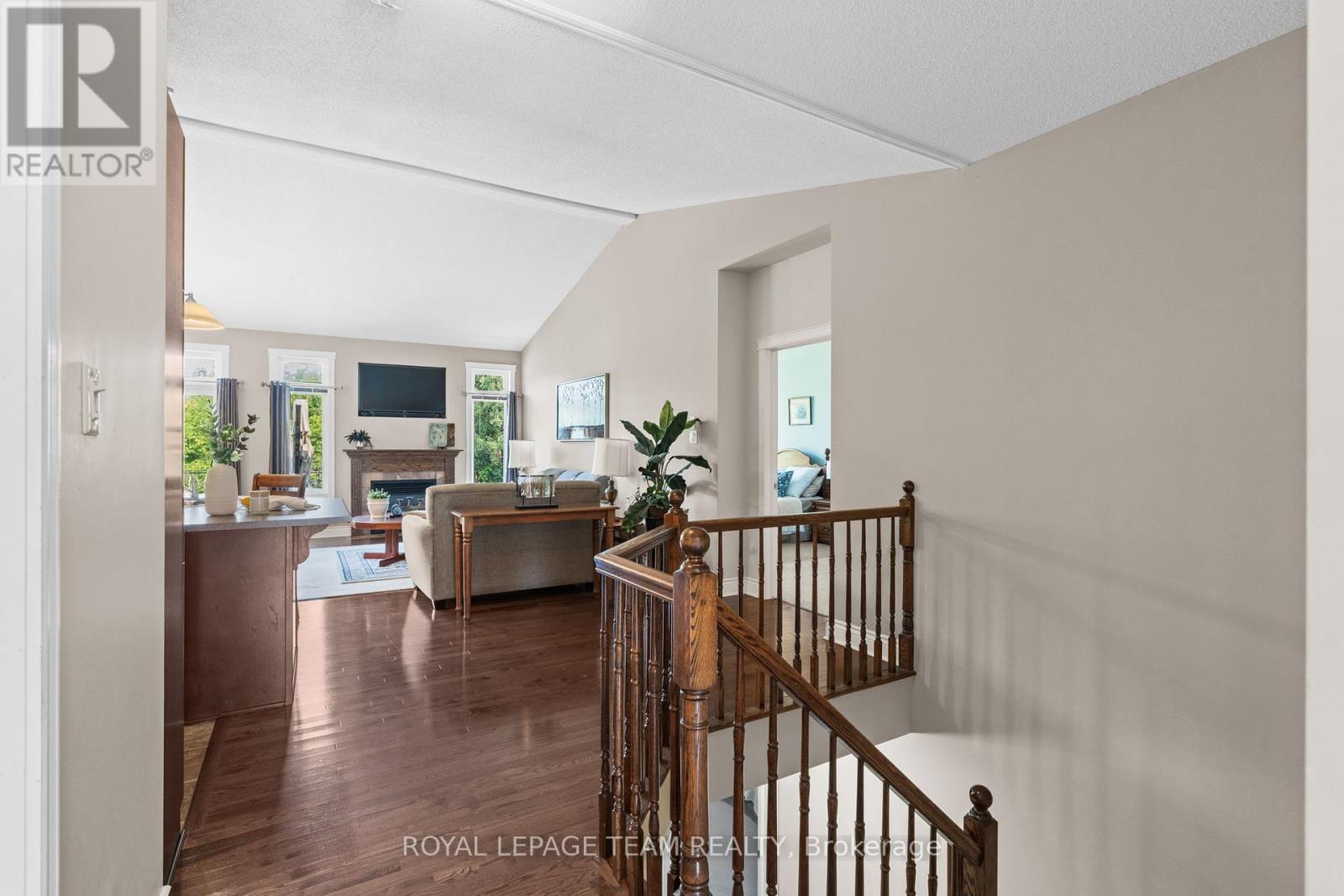 920 Burwash Landing Bay, Ottawa, Ontario  K2W 0C8 - Photo 7 - X12350773