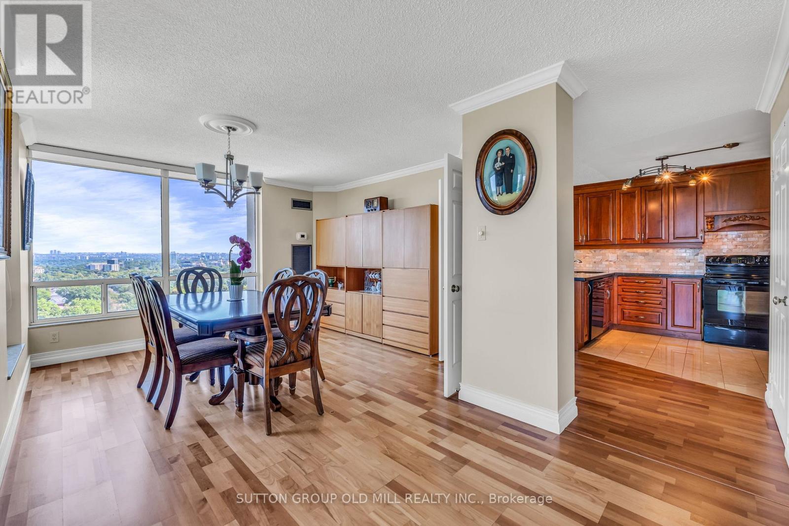 2507 - 1320 Islington Avenue, Toronto, Ontario  M9A 5C6 - Photo 11 - W12350596