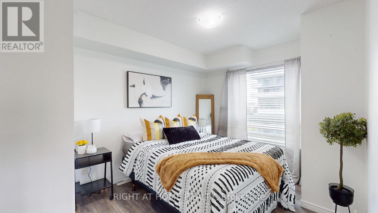 509 - 215 Queen Street E, Brampton, Ontario  L6W 0A9 - Photo 22 - W12350612