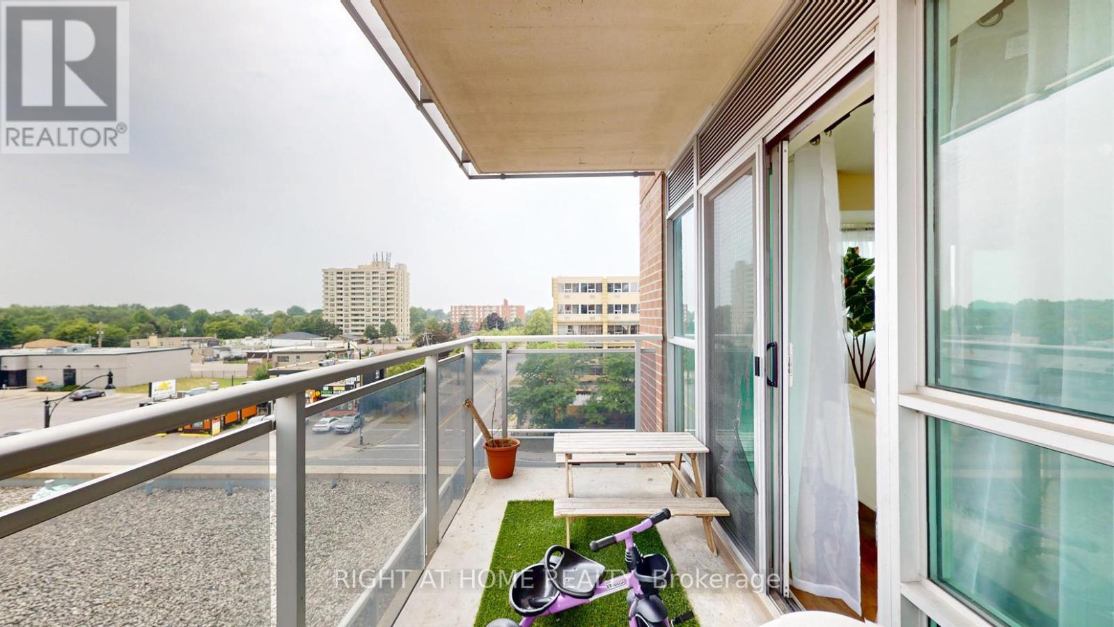 509 - 215 Queen Street E, Brampton, Ontario  L6W 0A9 - Photo 30 - W12350612