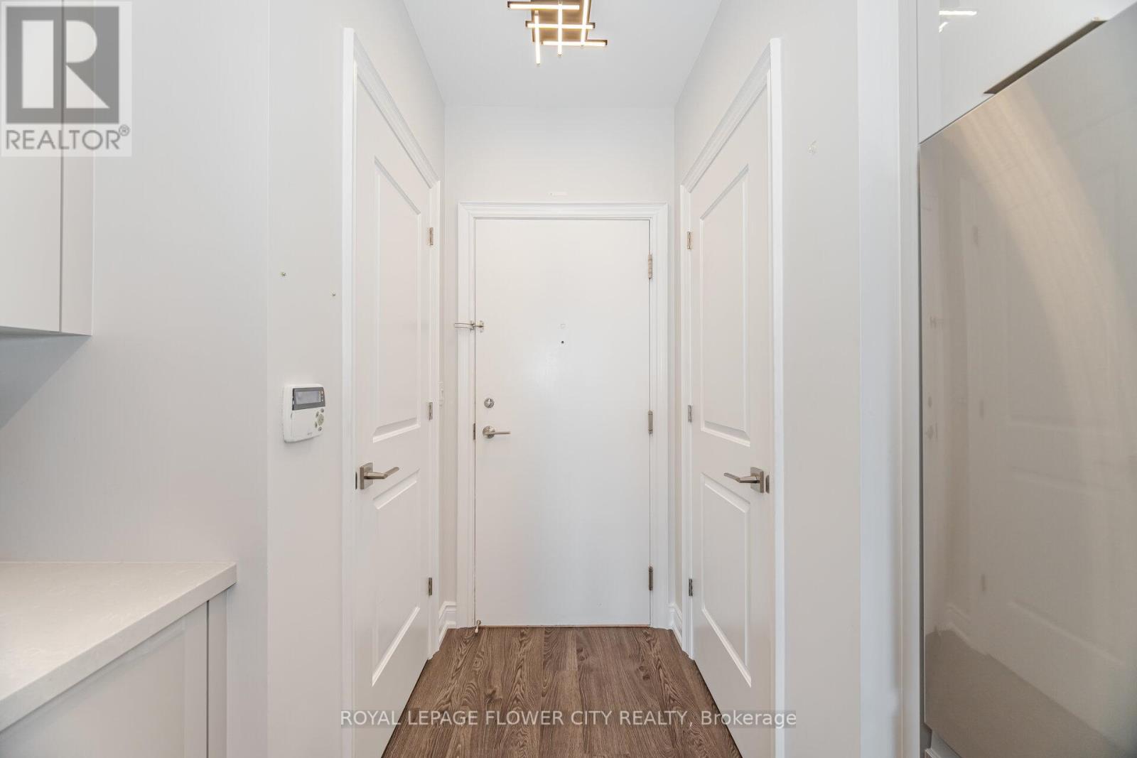 913 - 16 Brookers Lane, Toronto (Mimico), Ontario  M8V 0A5 - Photo 13 - W12350620