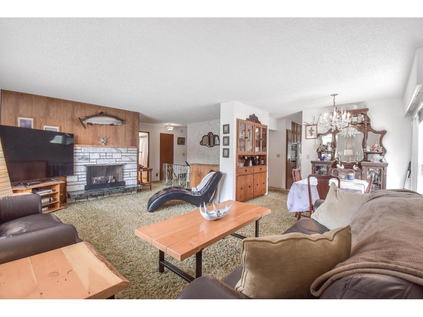 Property at 1236 LEE STREET image 4