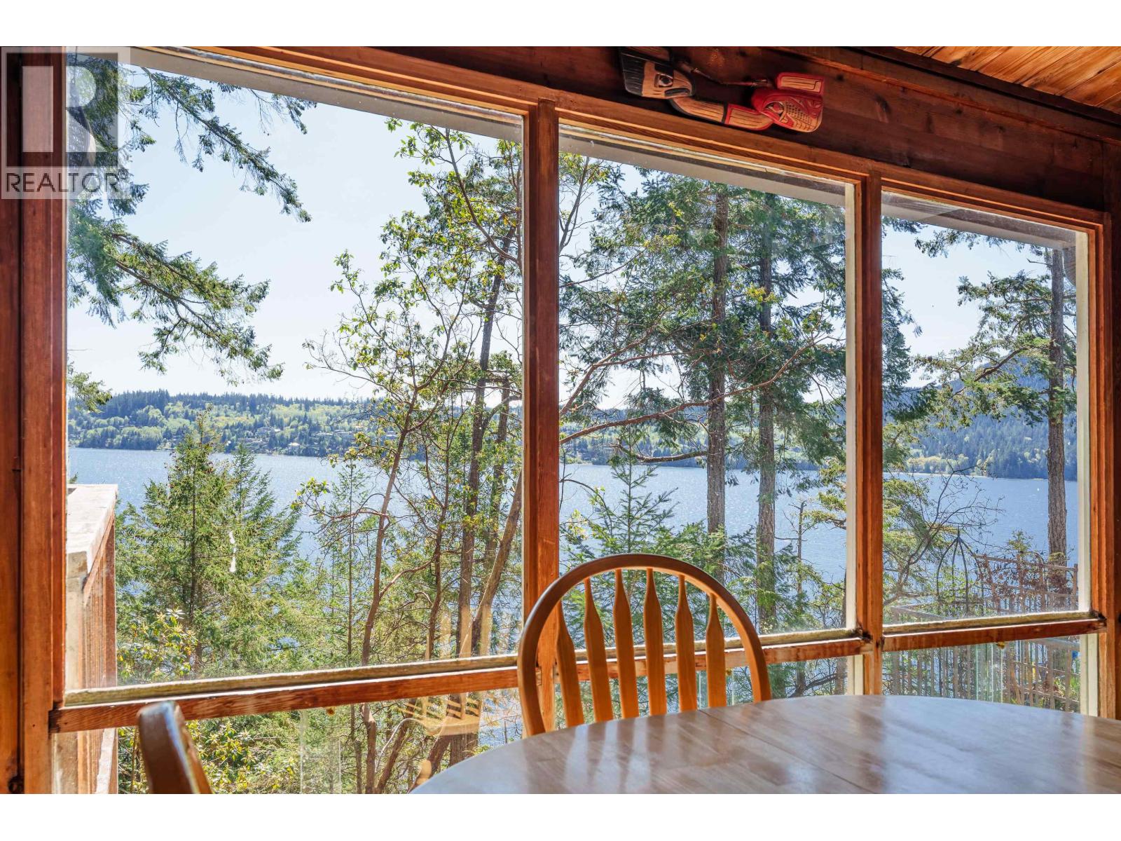 6037 SANDY HOOK ROAD, Sechelt, British Columbia
