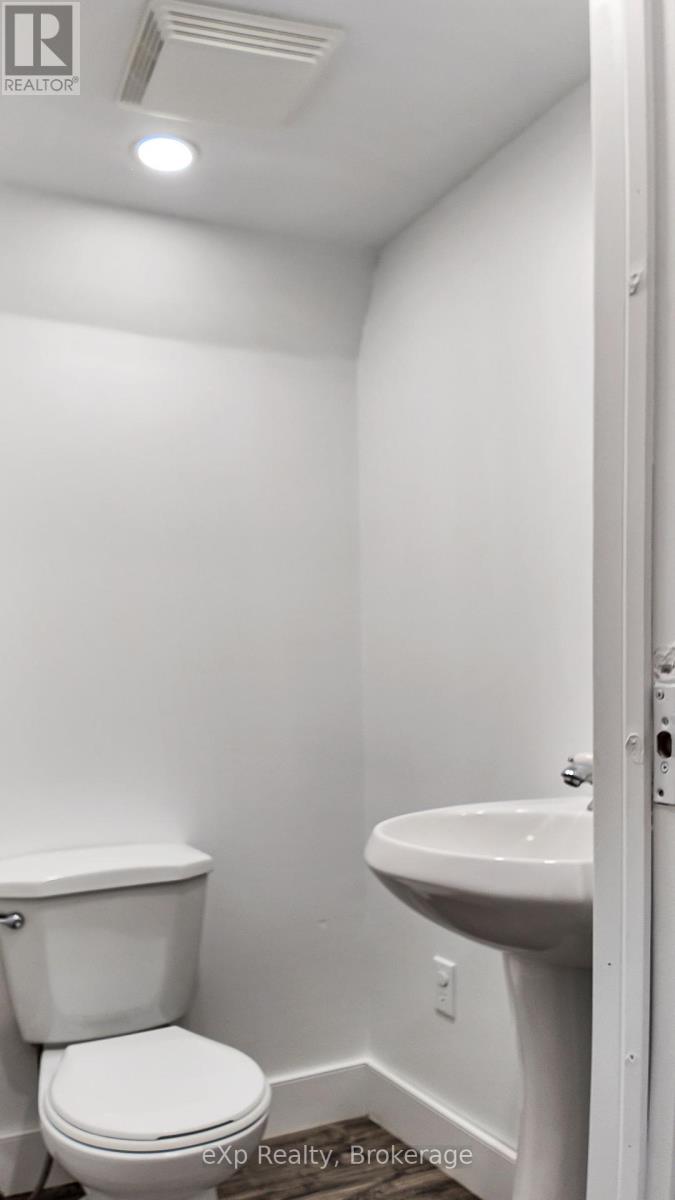 315 Mcnab Street, Brockton, Ontario  N0G 2V0 - Photo 12 - X12350657