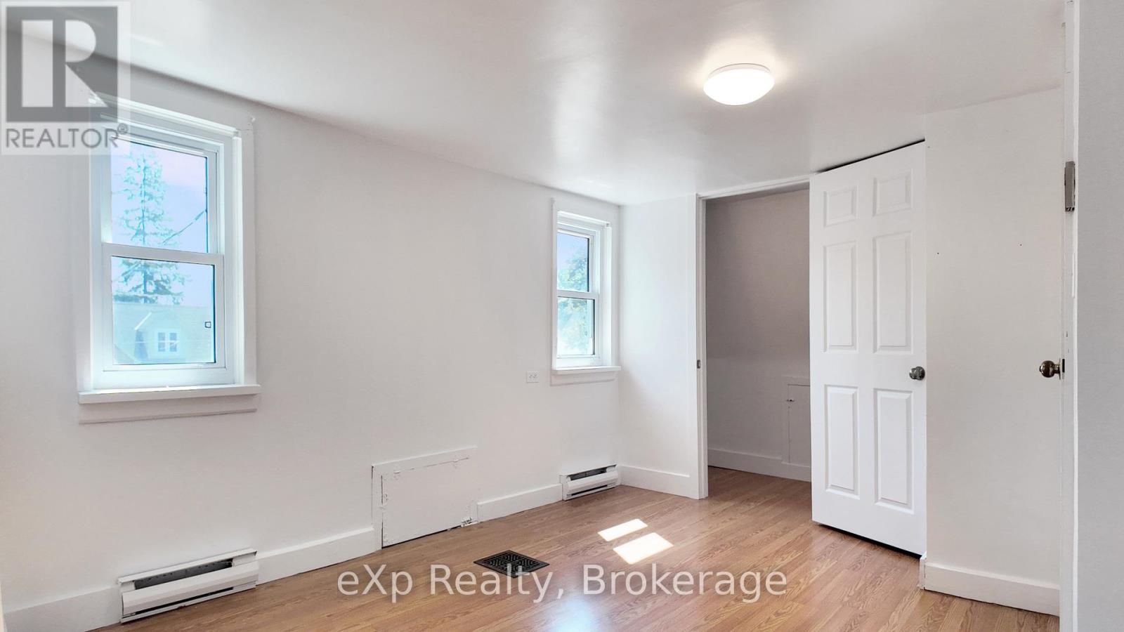 315 Mcnab Street, Brockton, Ontario  N0G 2V0 - Photo 14 - X12350657