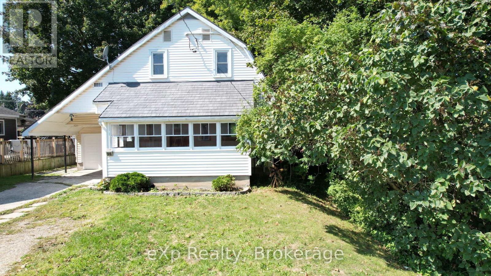 315 Mcnab Street, Brockton, Ontario  N0G 2V0 - Photo 2 - X12350657