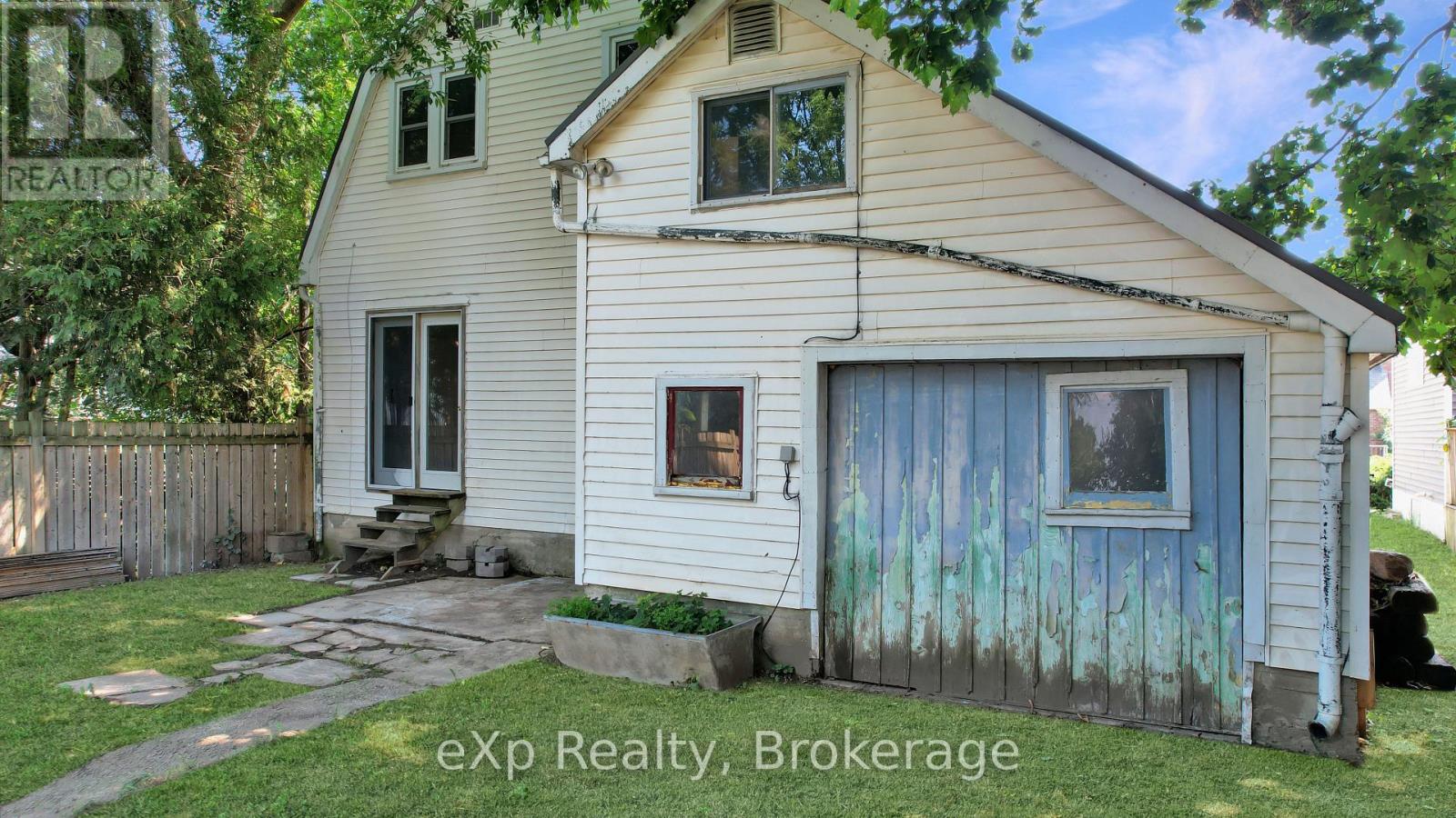 315 Mcnab Street, Brockton, Ontario  N0G 2V0 - Photo 23 - X12350657