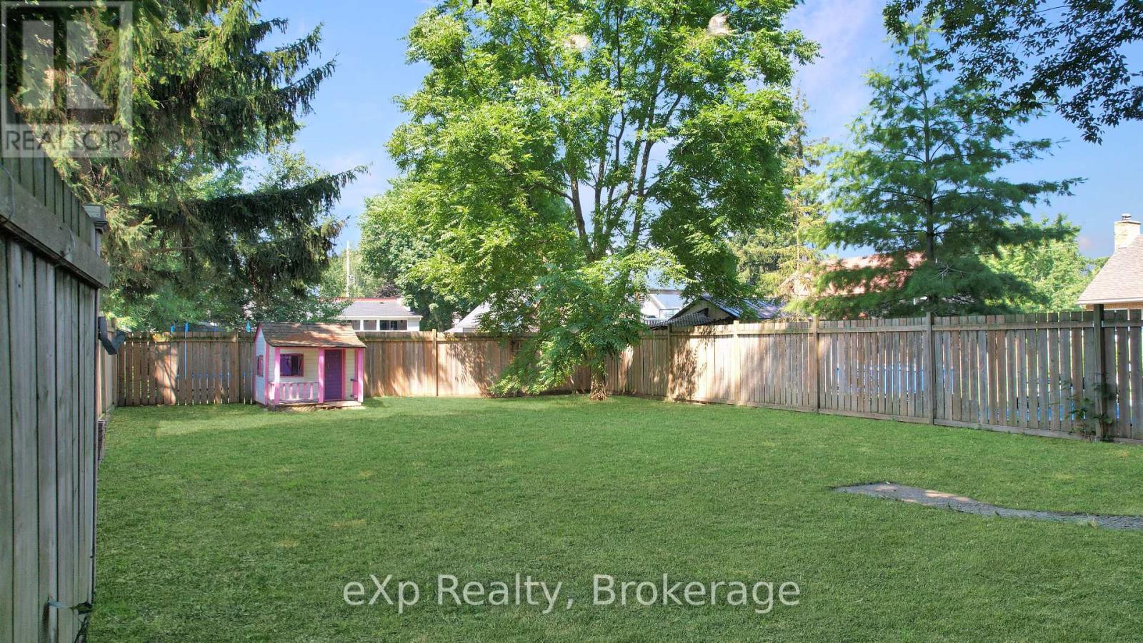 315 Mcnab Street, Brockton, Ontario  N0G 2V0 - Photo 27 - X12350657