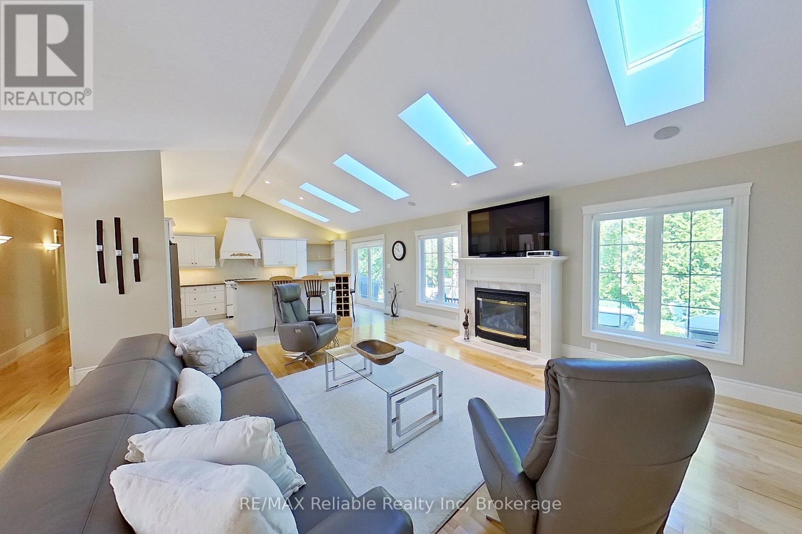 77347 Forest Ridge Road, Bluewater, Ontario  N0M 1G0 - Photo 12 - X12350694