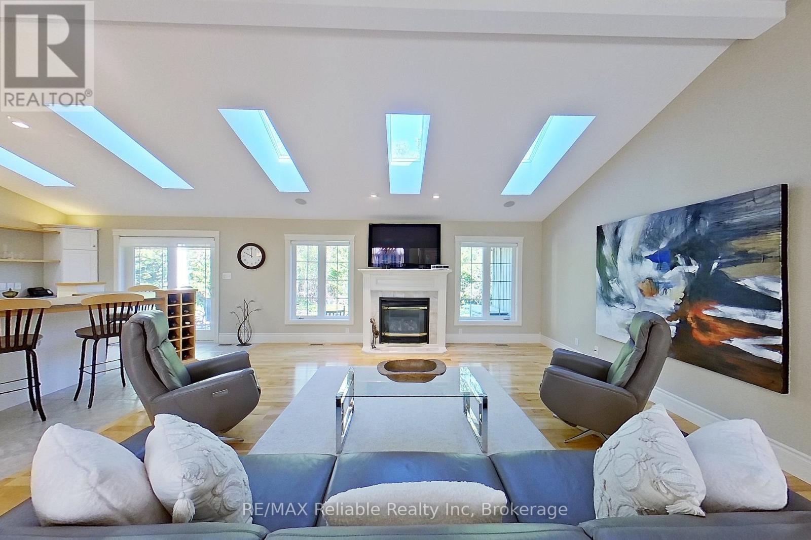 77347 Forest Ridge Road, Bluewater, Ontario  N0M 1G0 - Photo 14 - X12350694