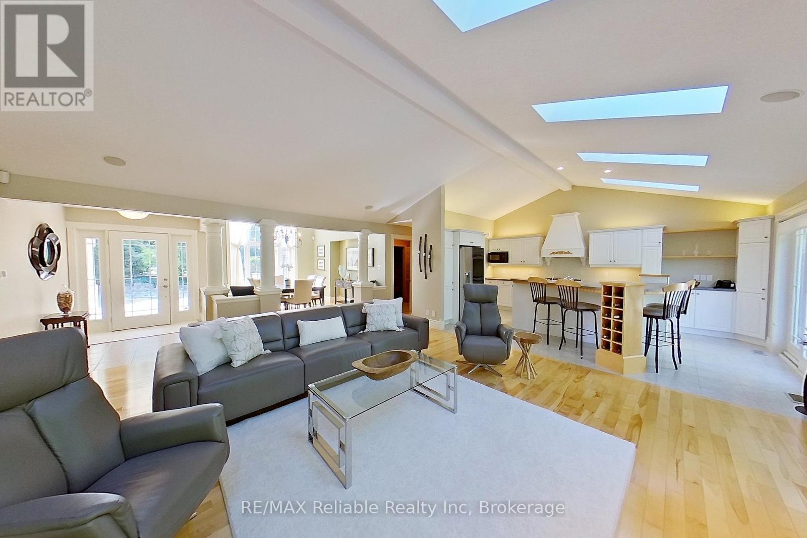 77347 Forest Ridge Road, Bluewater, Ontario  N0M 1G0 - Photo 15 - X12350694