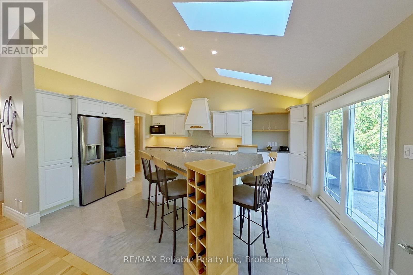 77347 Forest Ridge Road, Bluewater, Ontario  N0M 1G0 - Photo 17 - X12350694