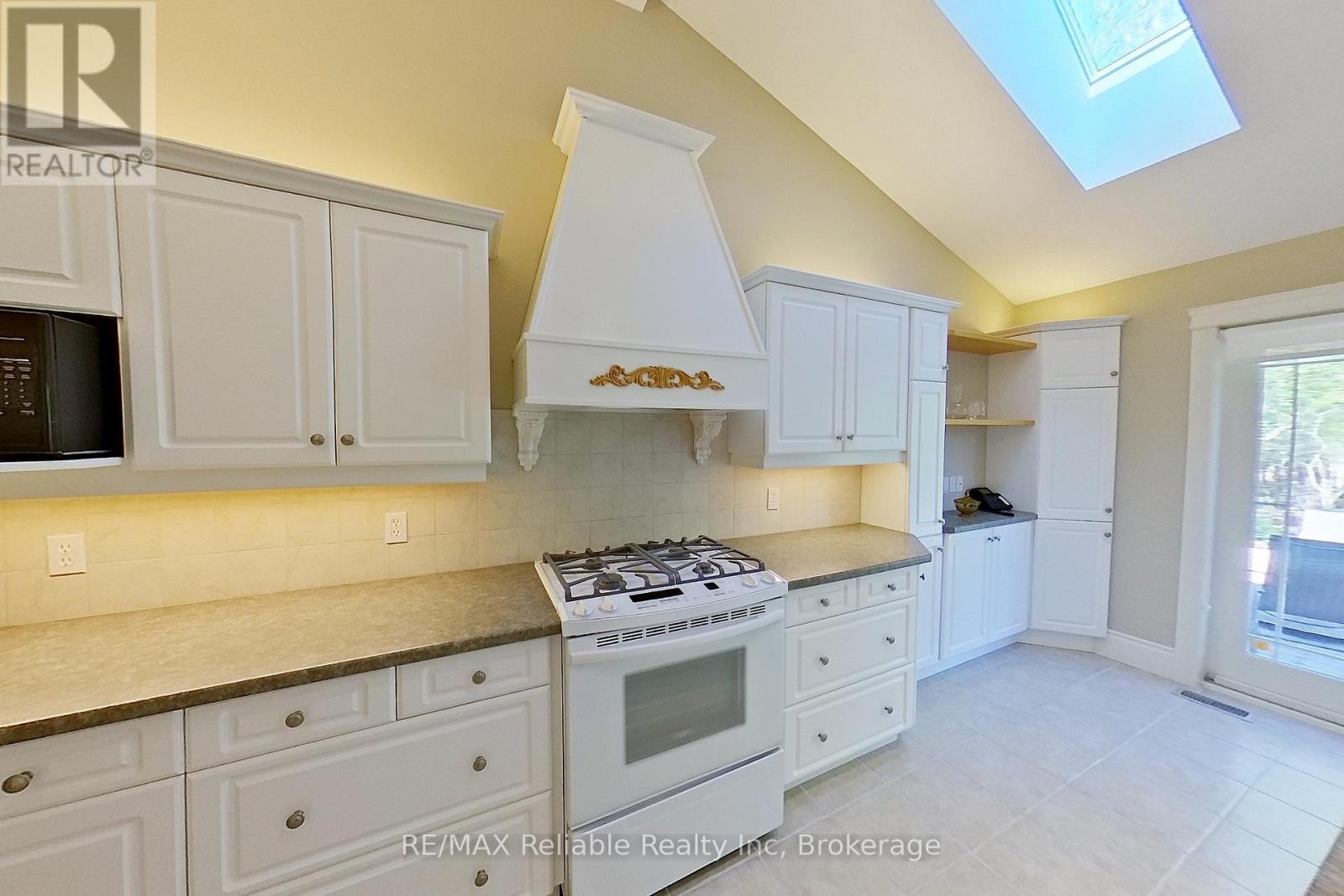 77347 Forest Ridge Road, Bluewater, Ontario  N0M 1G0 - Photo 23 - X12350694