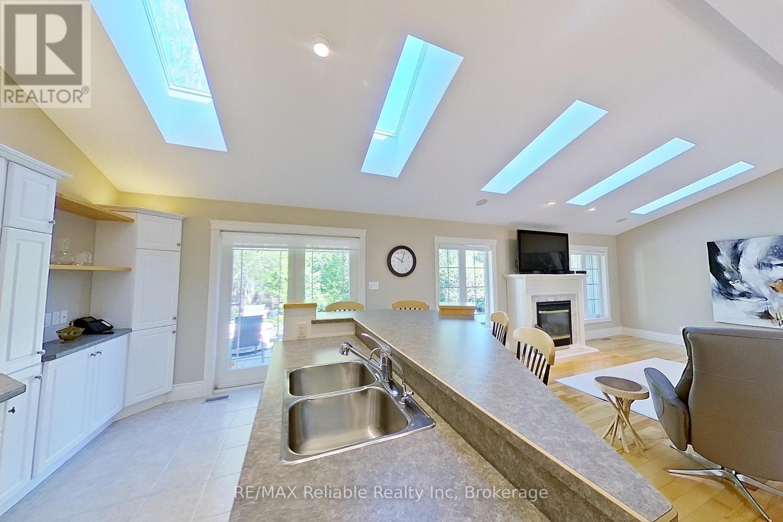 77347 Forest Ridge Road, Bluewater, Ontario  N0M 1G0 - Photo 24 - X12350694