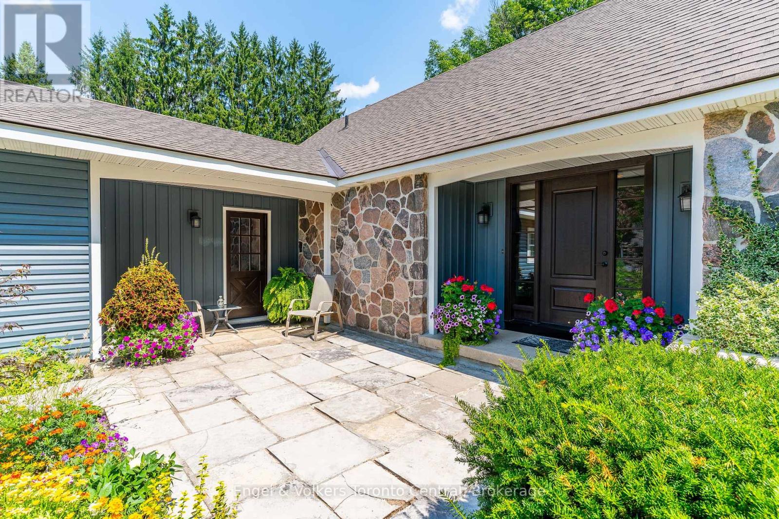 435 4th Avenue W, Owen Sound, Ontario  N4K 4V1 - Photo 4 - X12350708