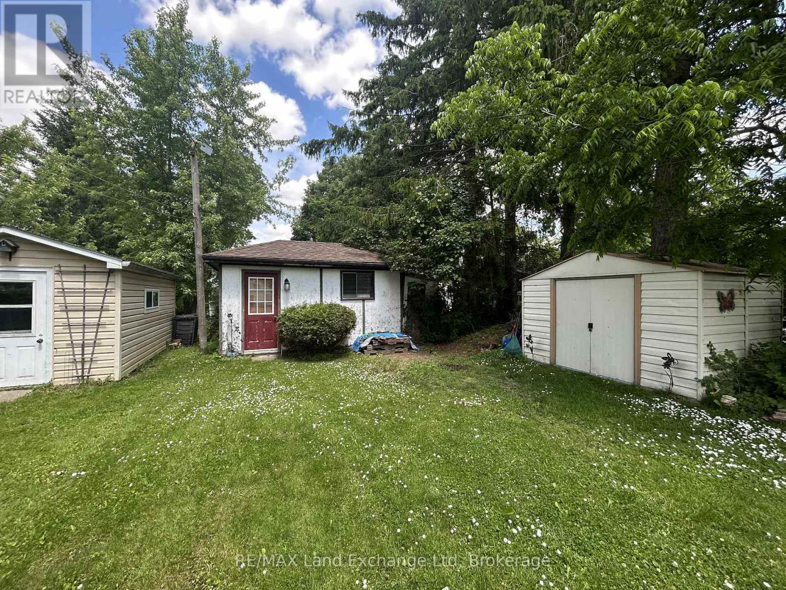 59 Albert Street E, North Huron, Ontario N0G 2W0 - Photo 20 - X12350781