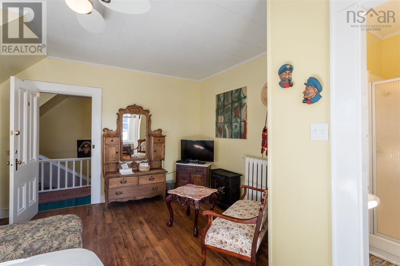 641 Main Street, Yarmouth, Nova Scotia  B5A 1K2 - Photo 12 - 202520937