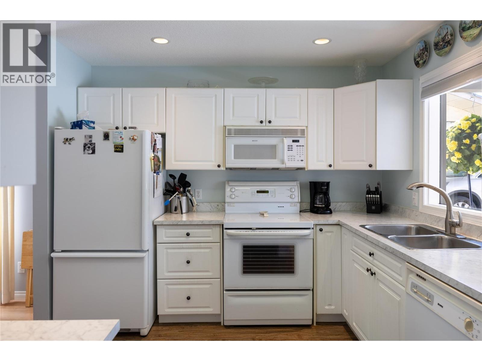 Property at 3930 20 Street Unit# 26 image 5