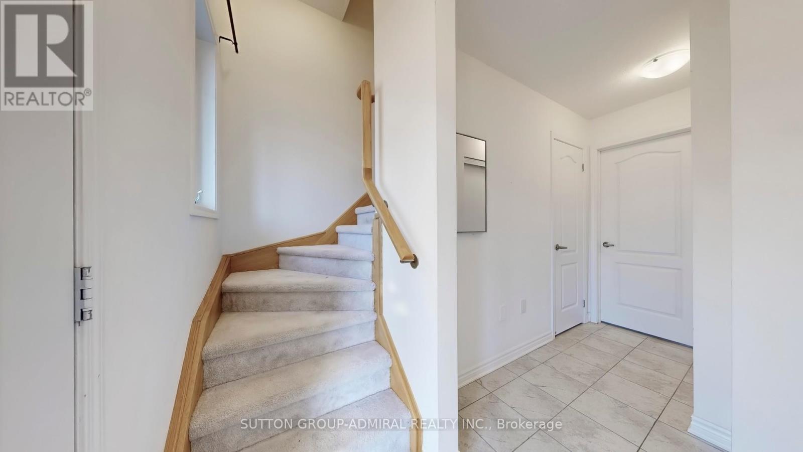 38 Surf Drive, Wasaga Beach, Ontario  L9Z 0J4 - Photo 9 - S12344381