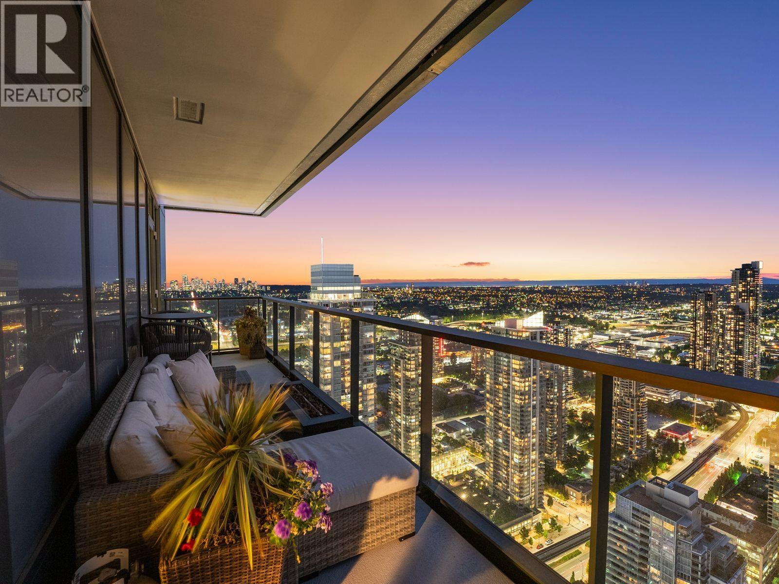 5706 4510 HALIFAX WAY, Burnaby, British Columbia