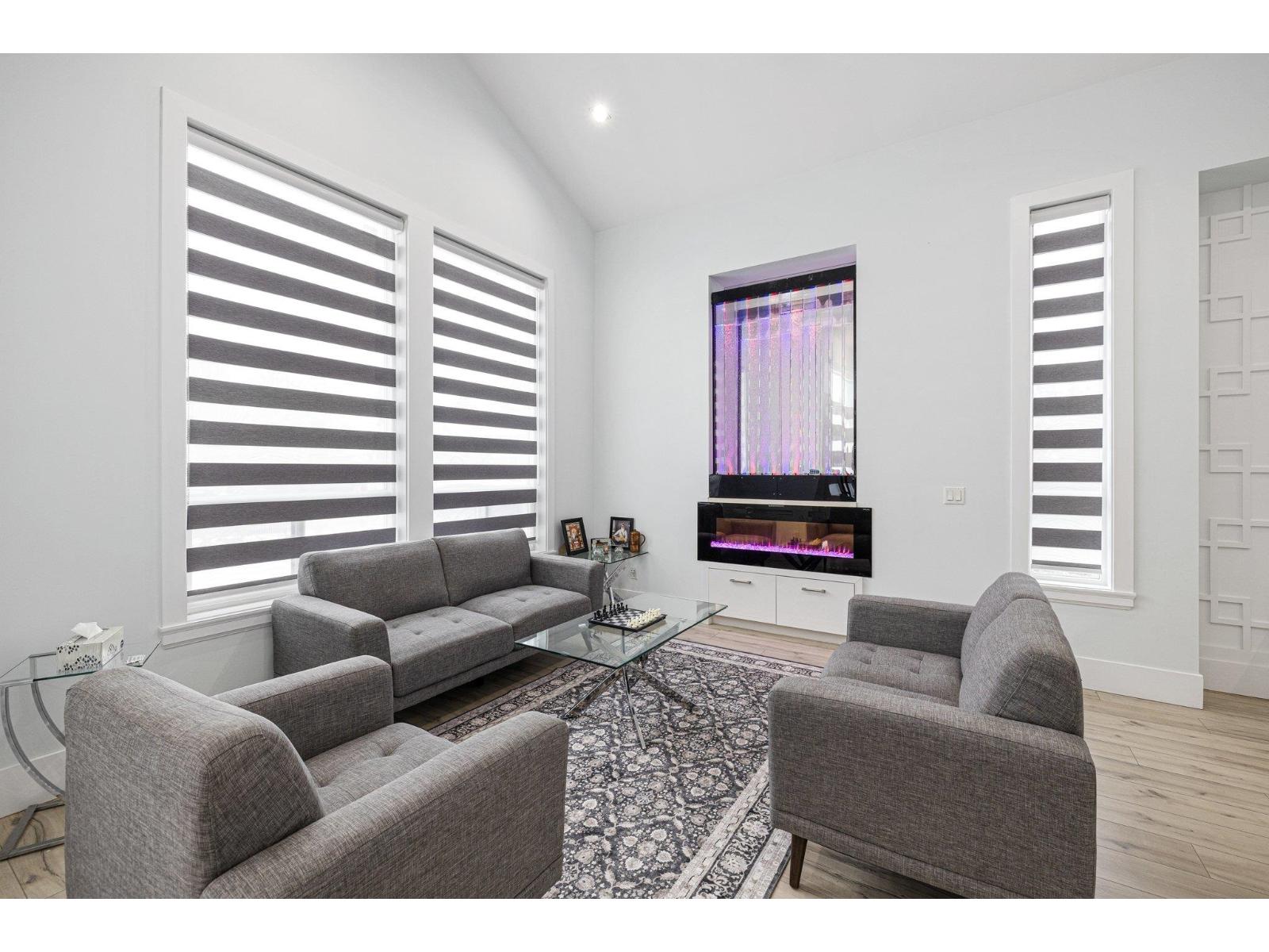 Property at 10805 141 AVENUE image 4