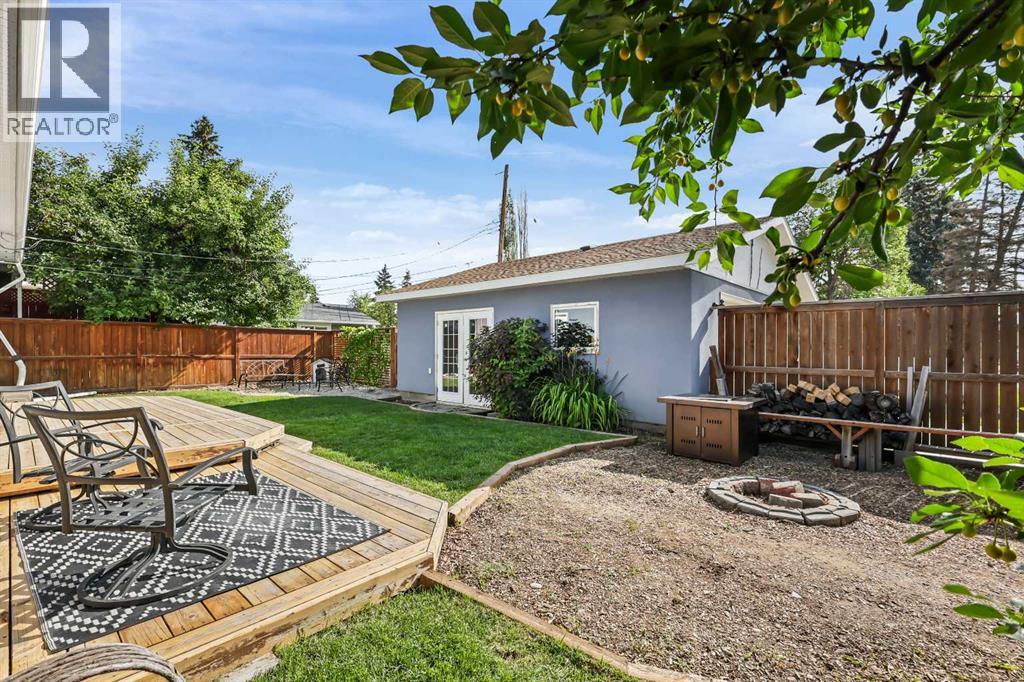 Property at 92 Governor Drive SW image 5