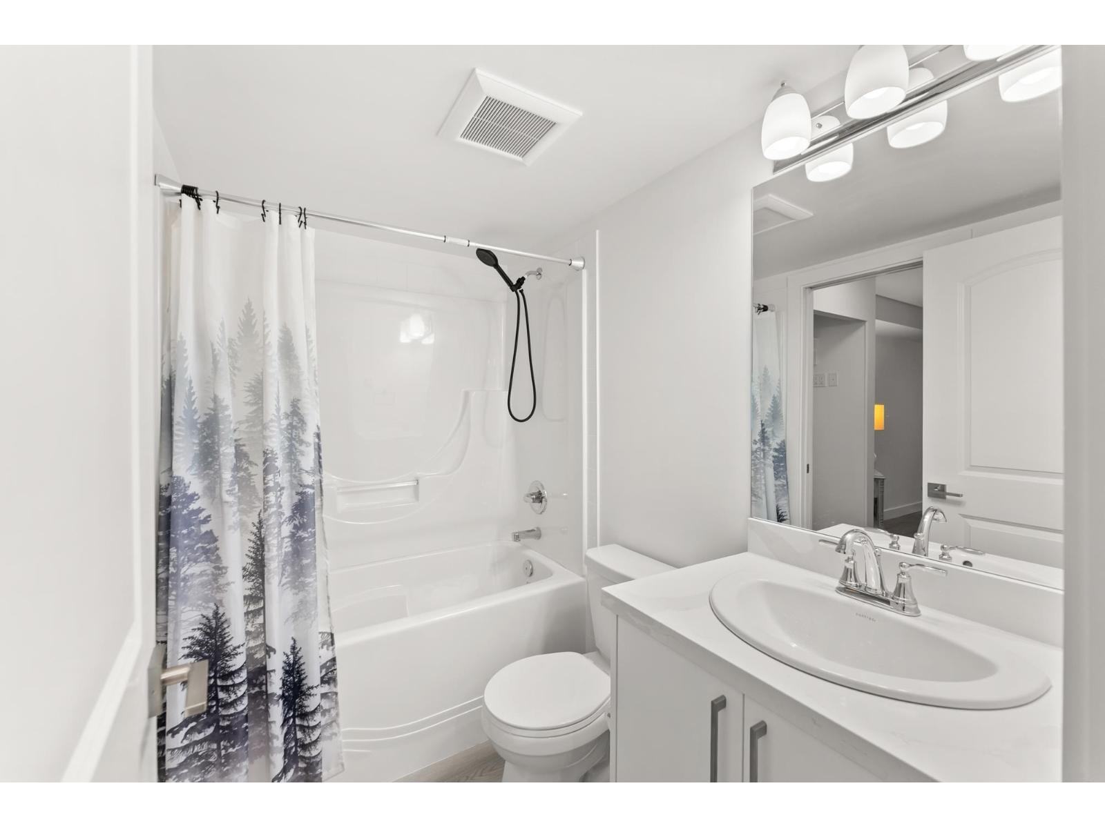 110 19730 56 Avenue, Langley, British Columbia V3A 3X6 - Photo 13 - R3031006