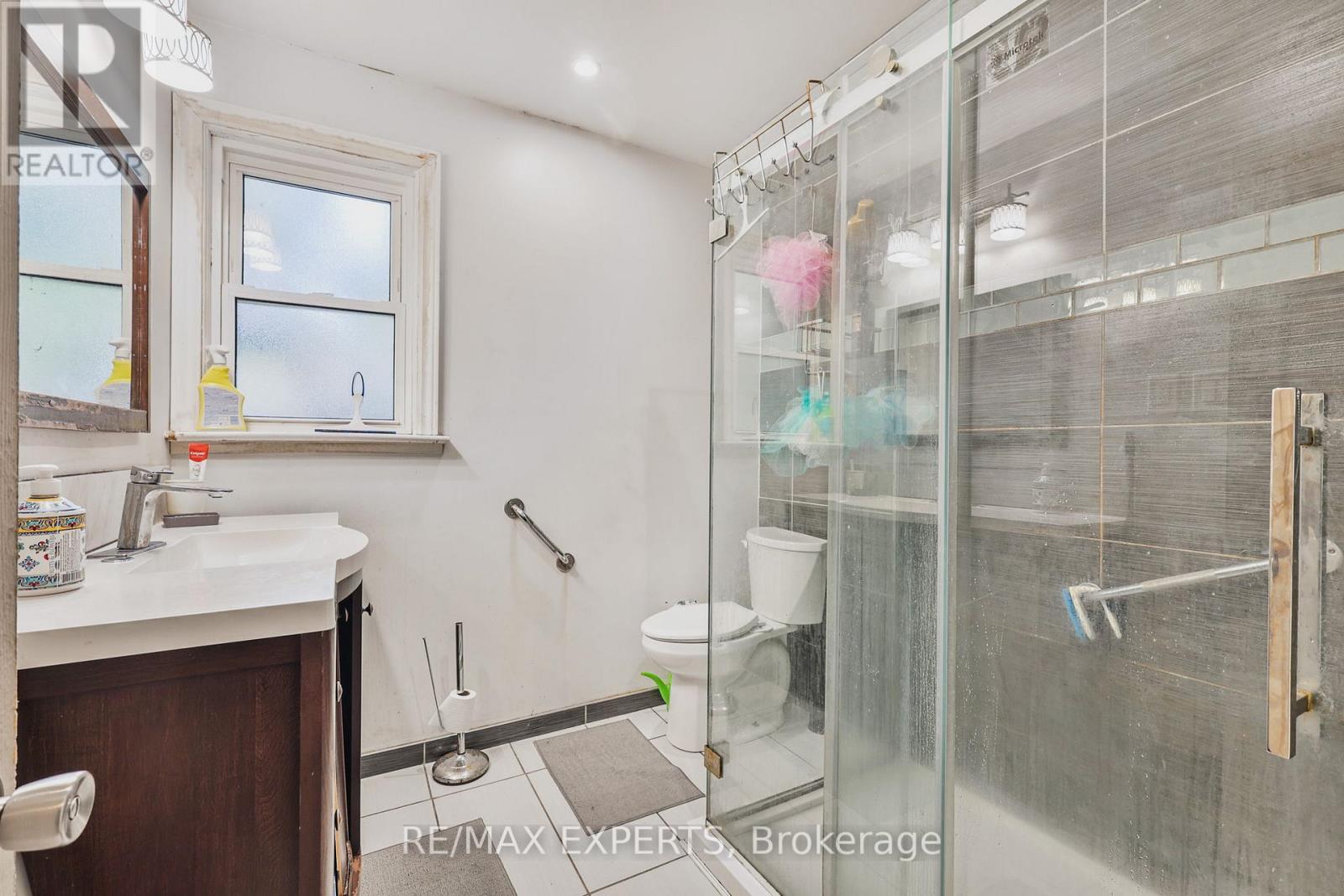 17 Brinloor Boulevard, Toronto, Ontario  M1M 1L3 - Photo 19 - E12350648